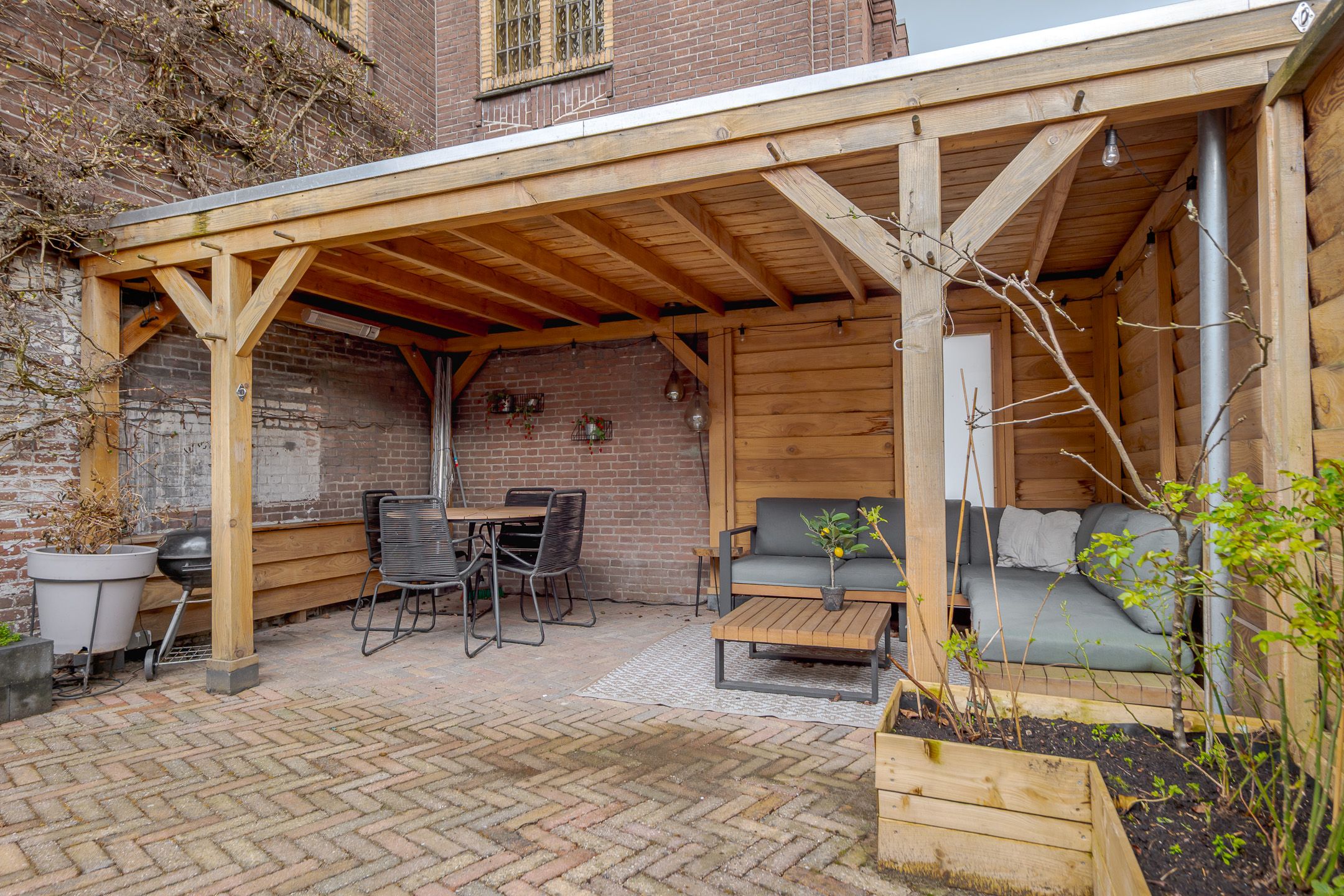 Photo 42 of Catharinastraat 27