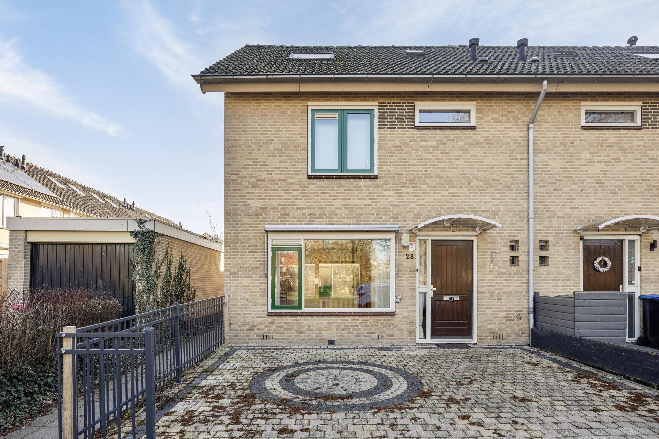 Photo 3 of Covelakker 28