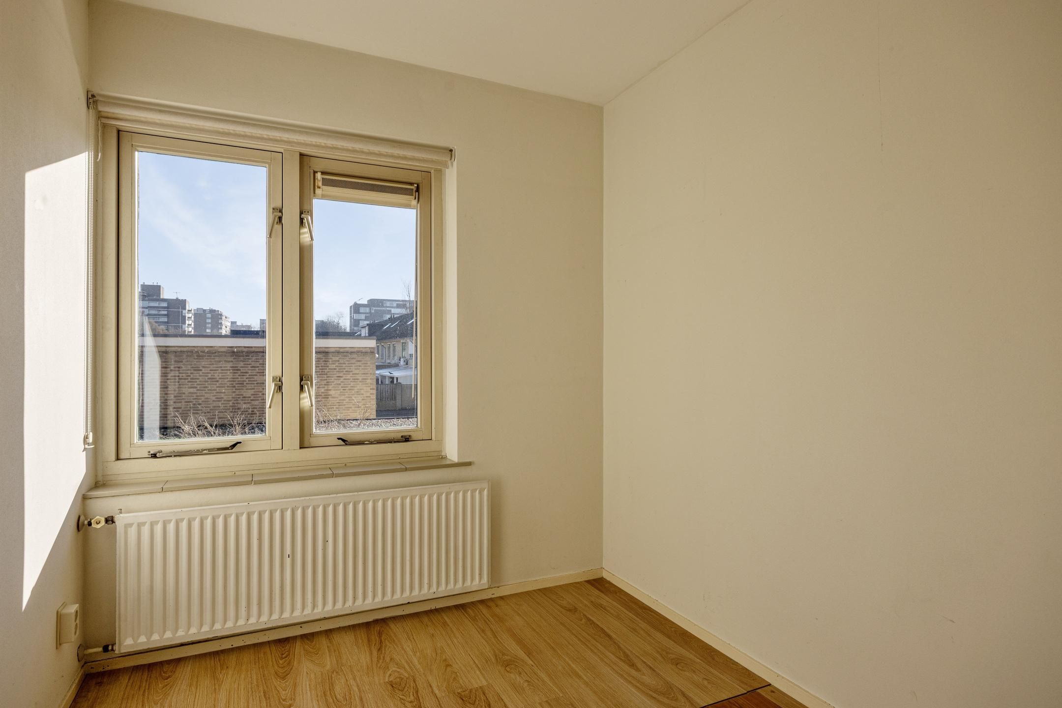 Photo 30 of Covelakker 28