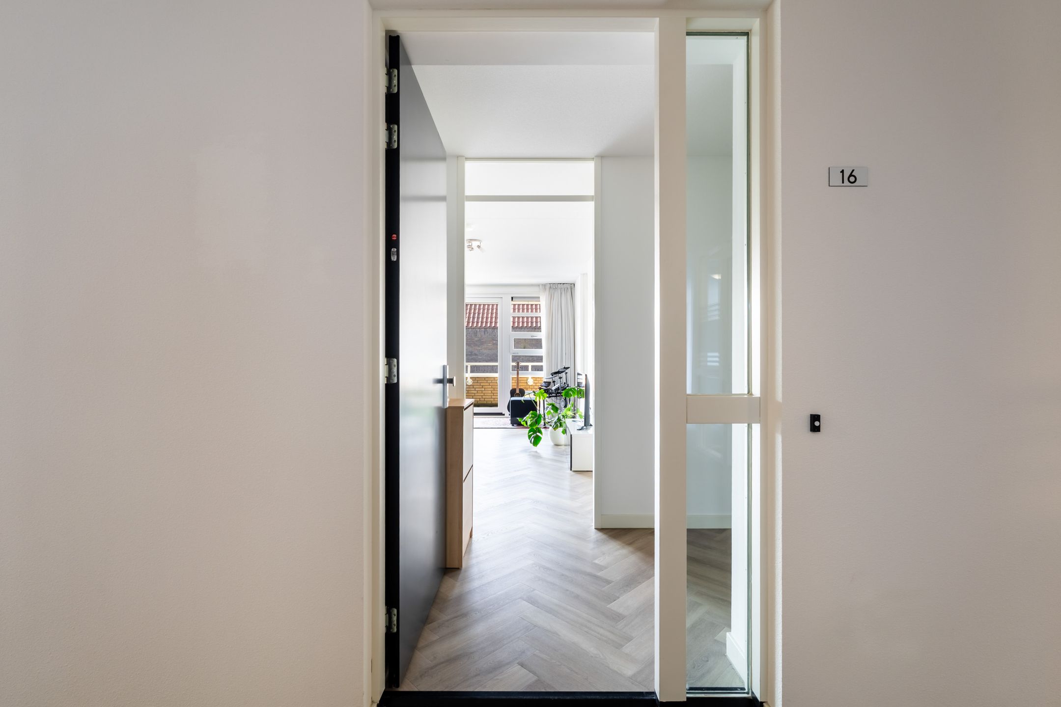 Foto 24 van Prins Willem III-plein 16