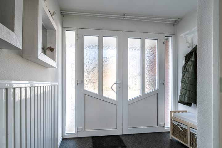 Photo 4 of Van Limburg Stirumstraat 59