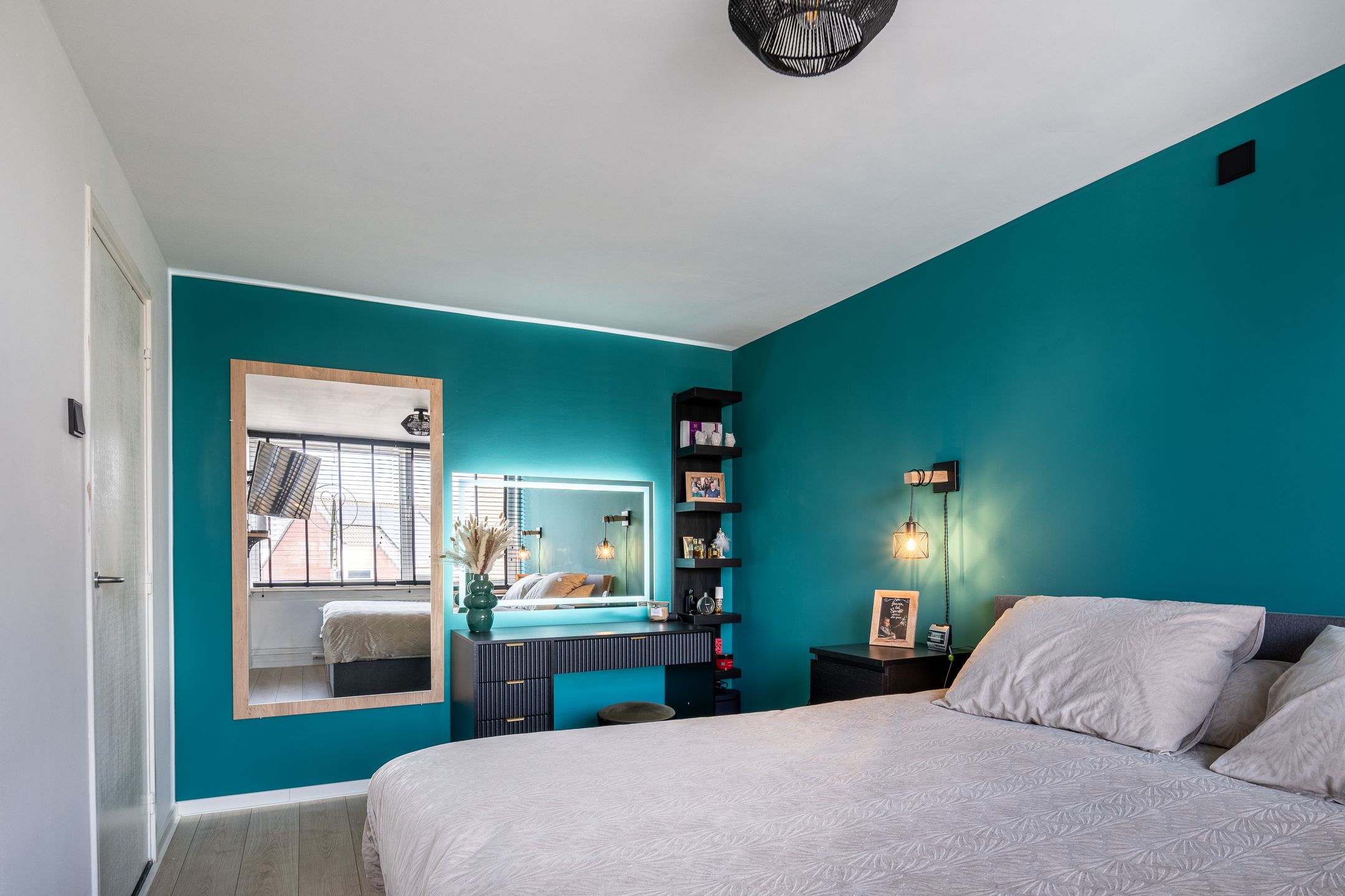 Foto 15 van Van Limburg Stirumstraat 59