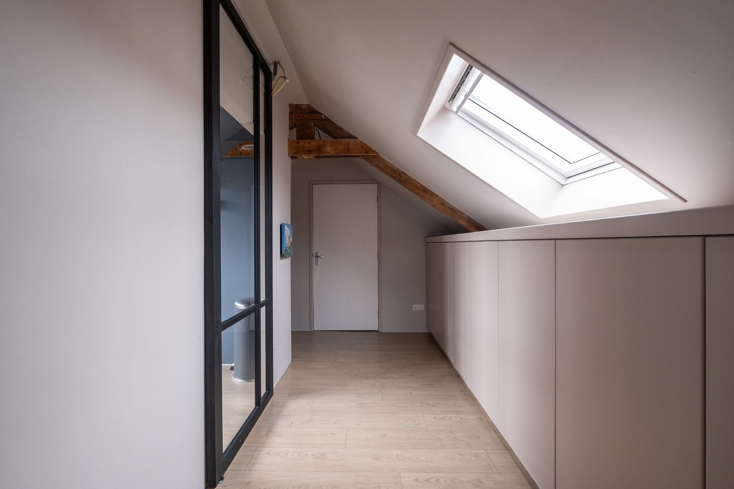 Photo 10 of Pinksterblomstraat 1-A