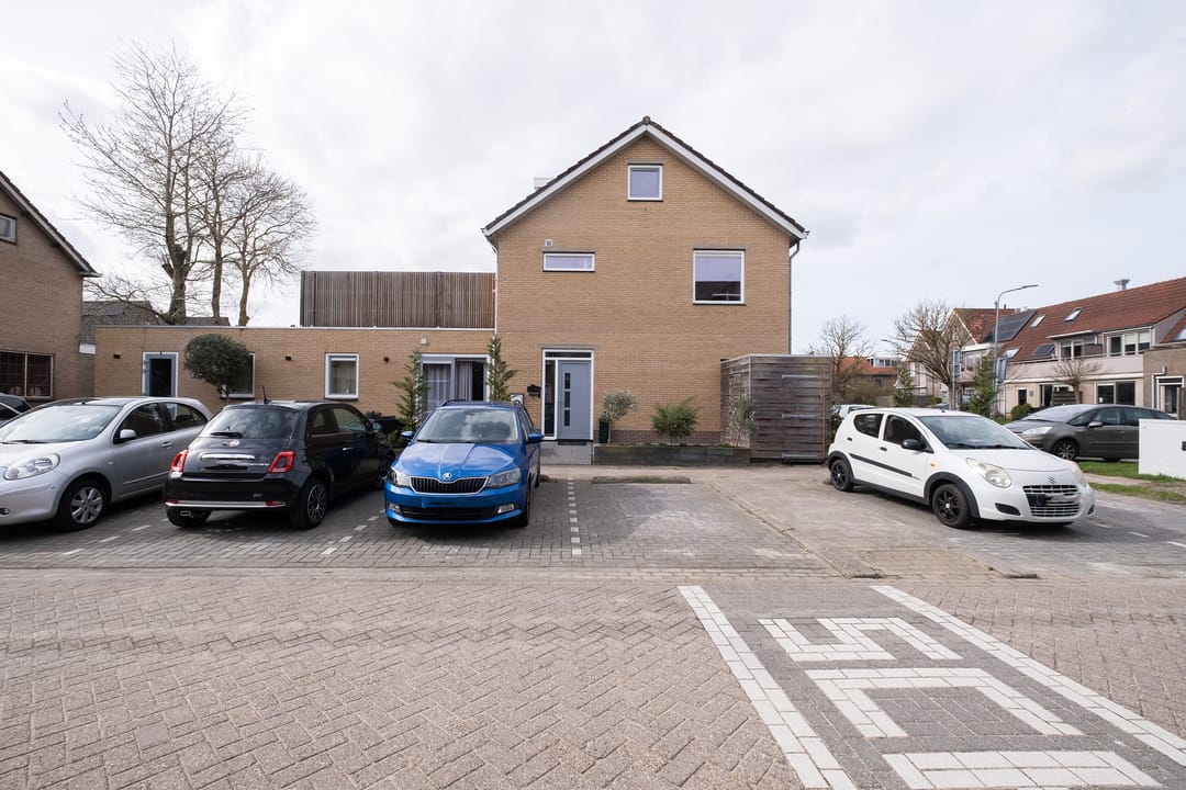 Photo 16 of Pinksterblomstraat 1-A