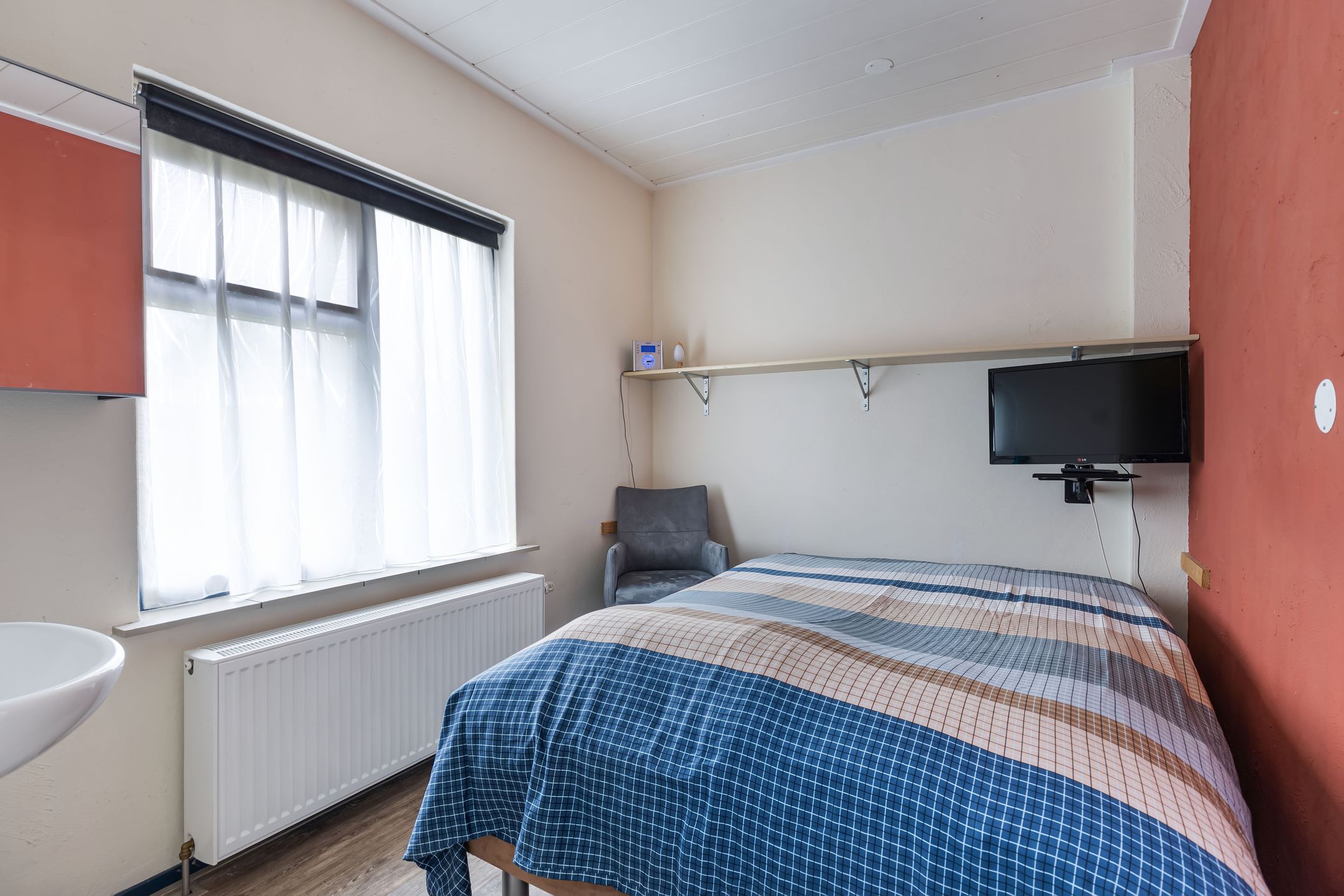 Foto 12 van Julianalaan 2-A