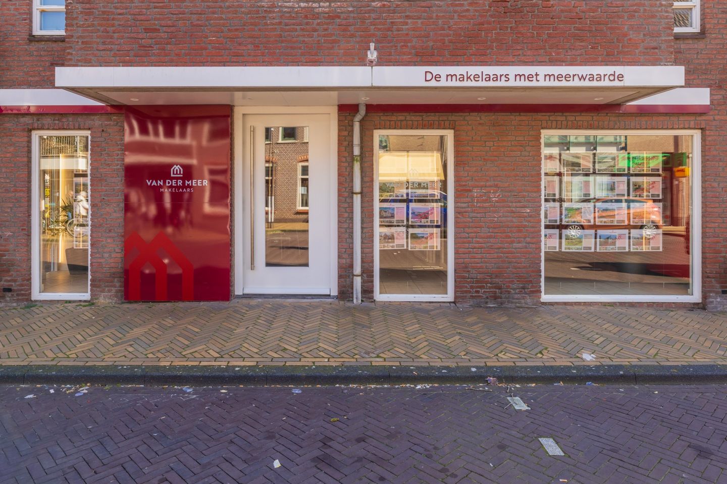 View photo 2 of Noordeinde 1