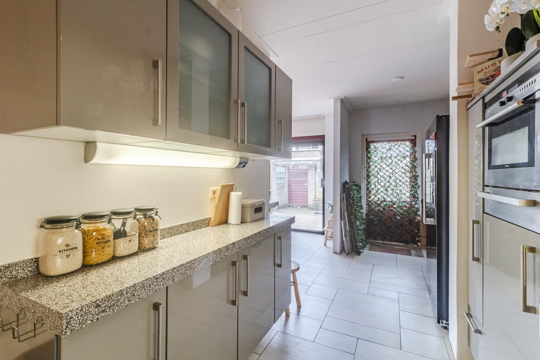 Foto 17 van Aert van Nesstraat 4