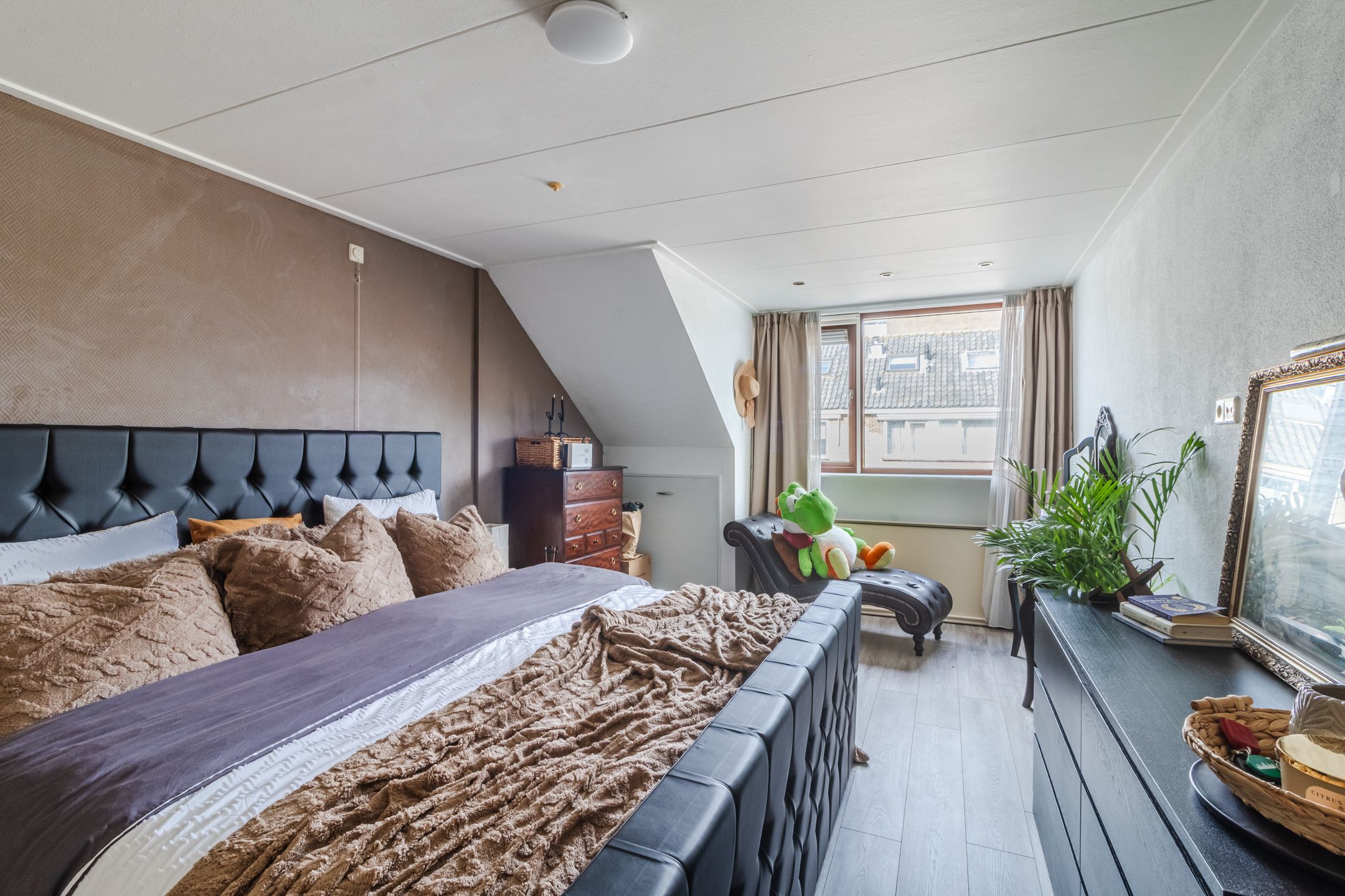 Foto 18 van Aert van Nesstraat 4