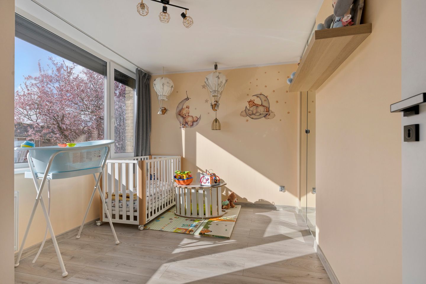 Foto 19 van Madeliefstraat 24