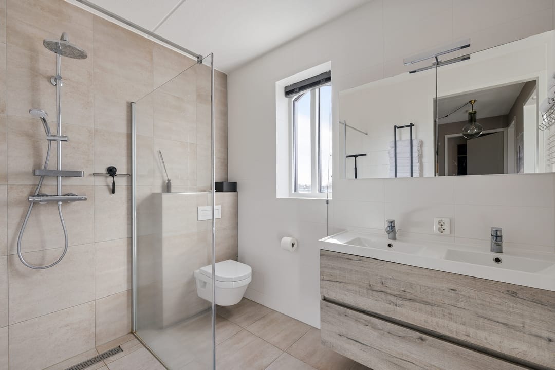 Foto 38 van Harlingertrekweg 38-B