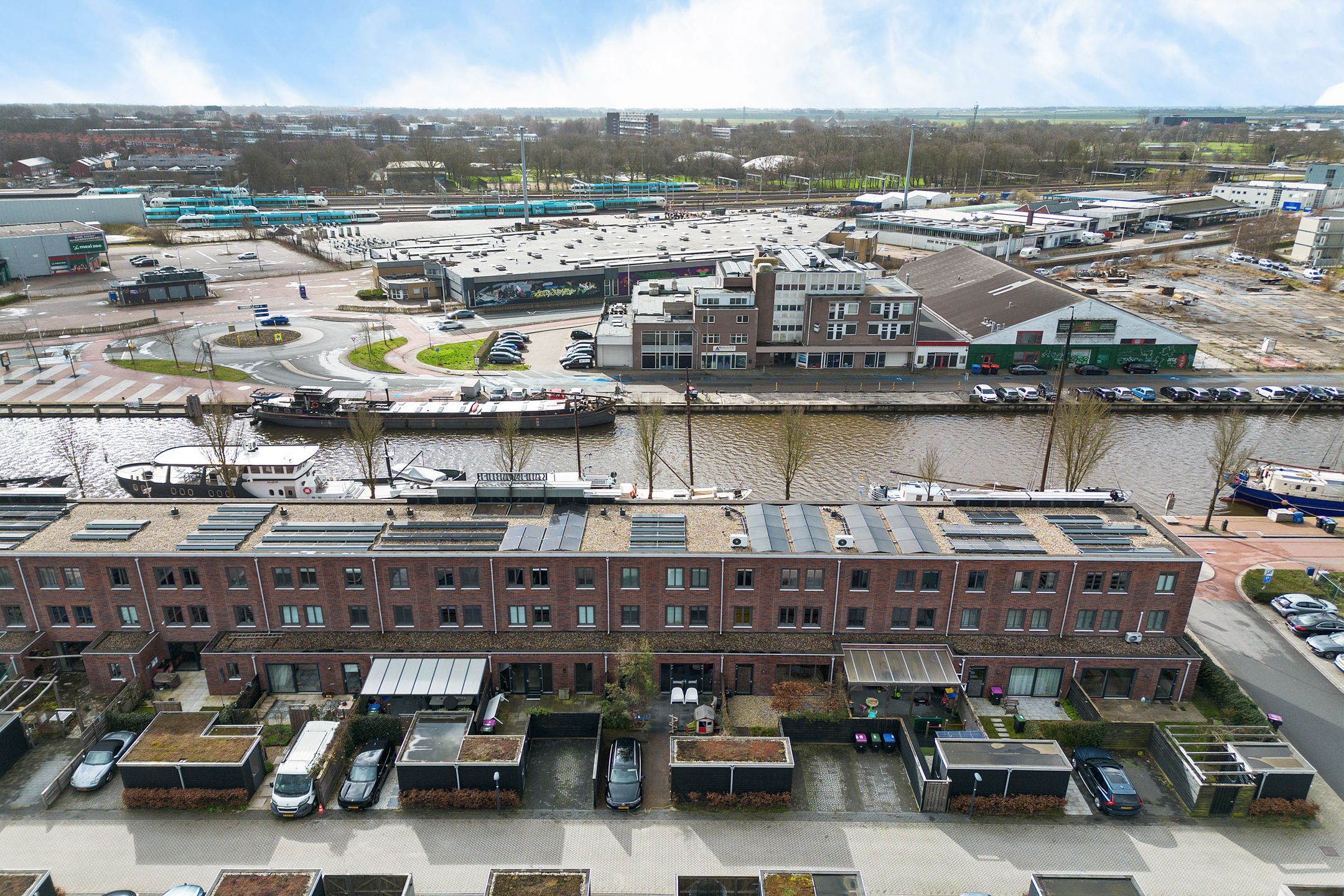 Foto 60 van Harlingertrekweg 38-B