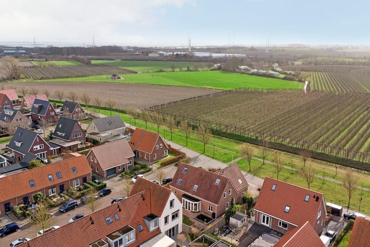 Foto 2 van Annie MG Schmidtsingel 88