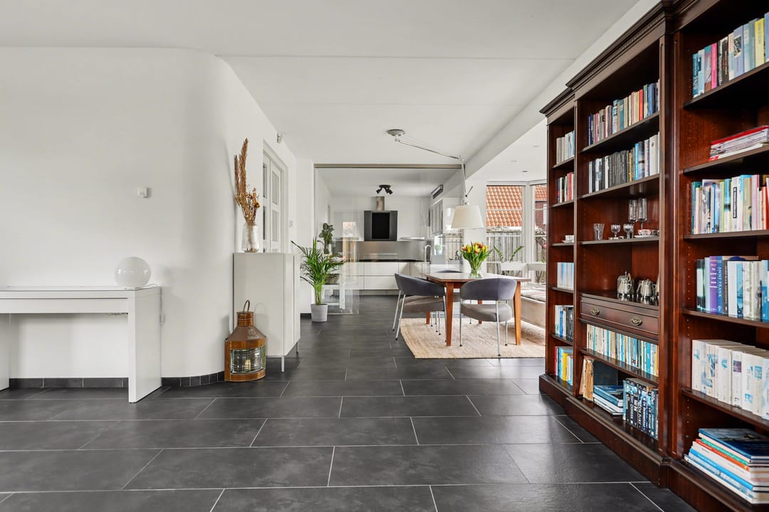 Spacious and Sustainable Detached Family Home with Modern Comforts — 11