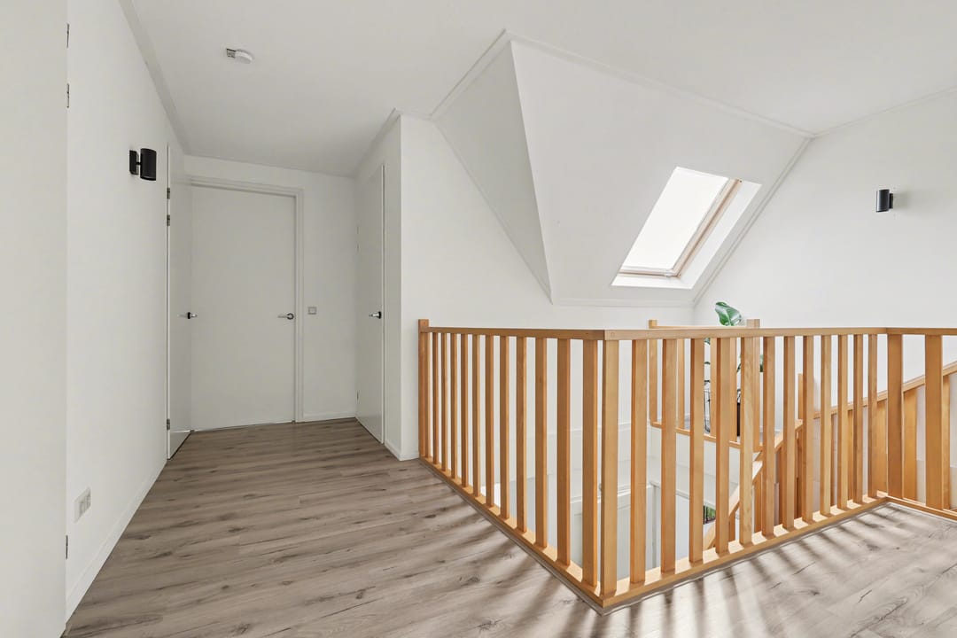 Spacious and Sustainable Detached Family Home with Modern Comforts — 23