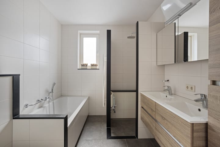 Foto 4 van Den Elding 1-B