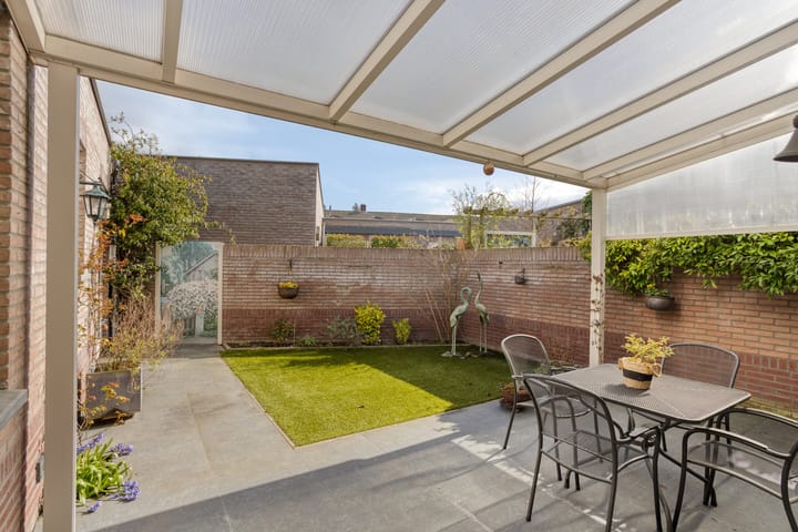 Foto 5 van Den Elding 1-B