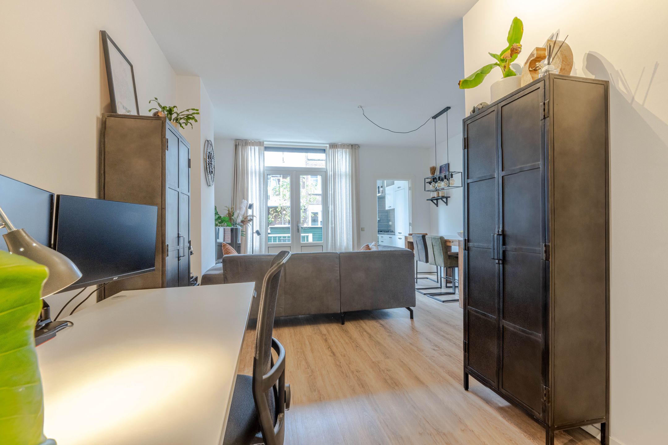 Ready-to-Move-In Ground Floor Apartment with Private Garden in Rotterdam Hillesluis — 12