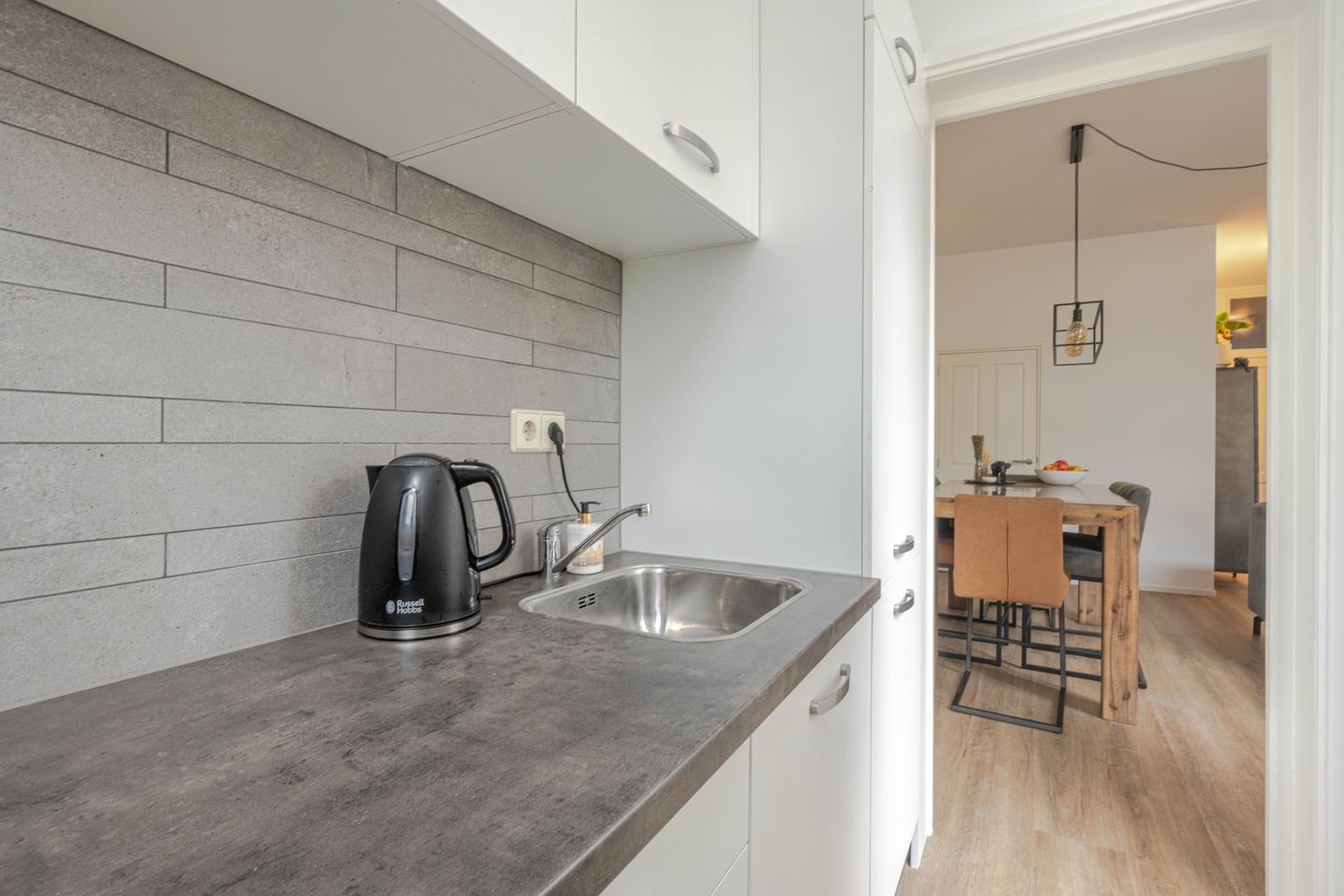 Ready-to-Move-In Ground Floor Apartment with Private Garden in Rotterdam Hillesluis — 18