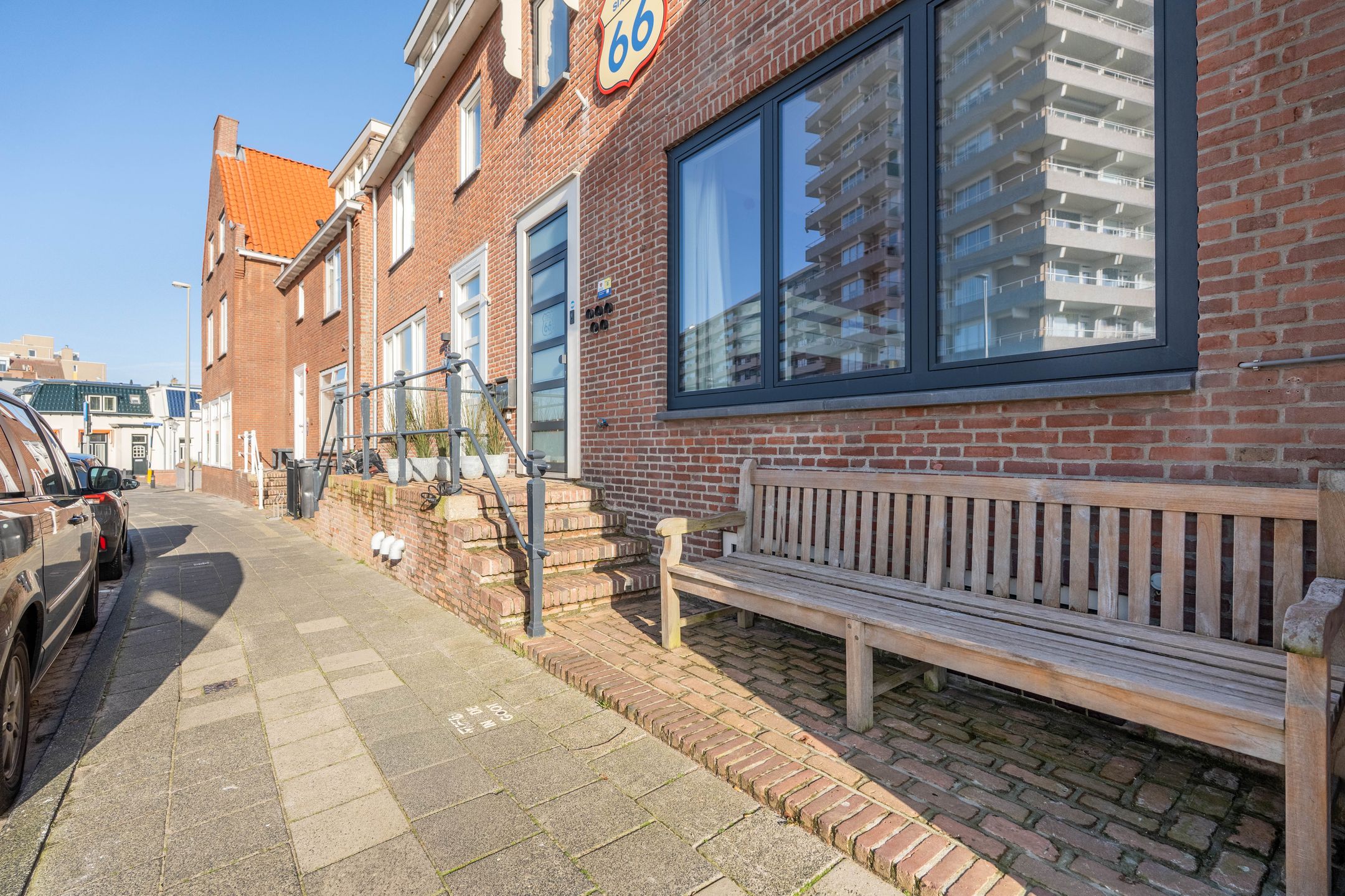 Foto 66 van Burgemeester Engelbertsstraat 66