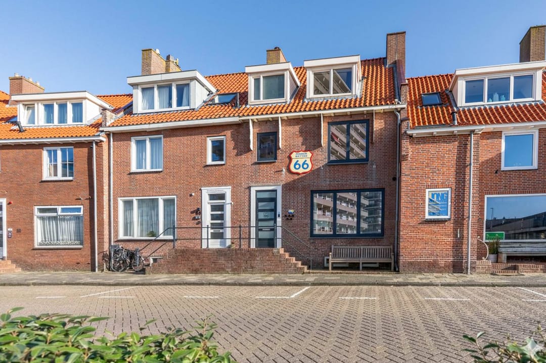 Foto 67 van Burgemeester Engelbertsstraat 66