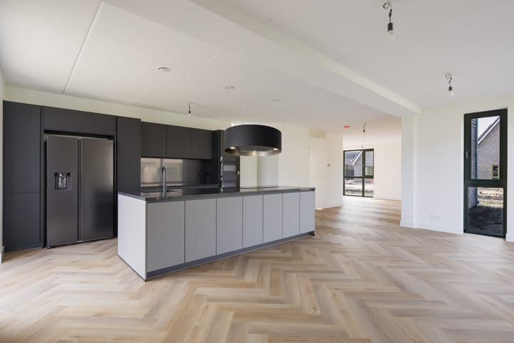 Photo 2 of Teunisbloem 13