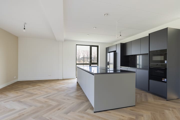 Photo 4 of Teunisbloem 13