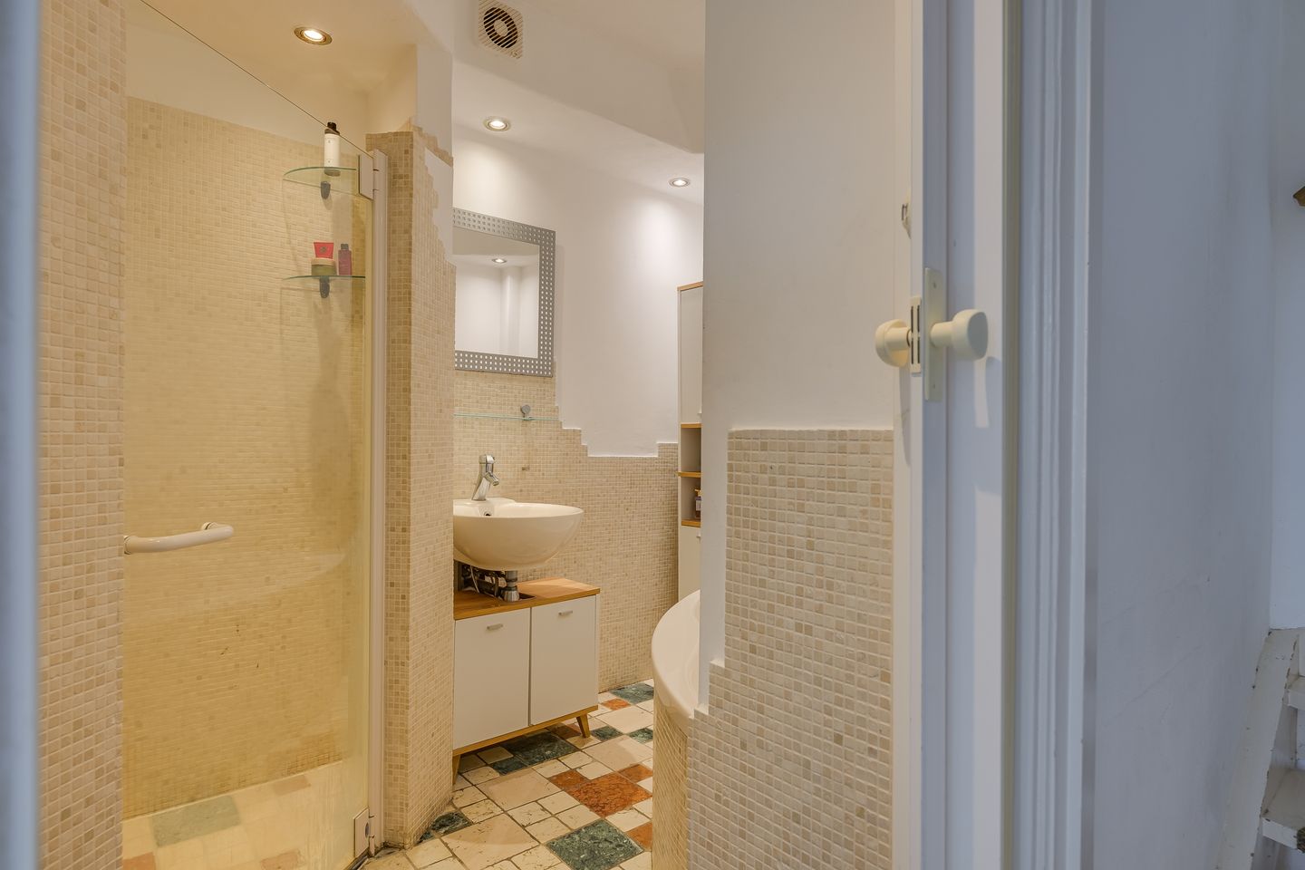 Photo 19 of Prins Bernhardlaan 66