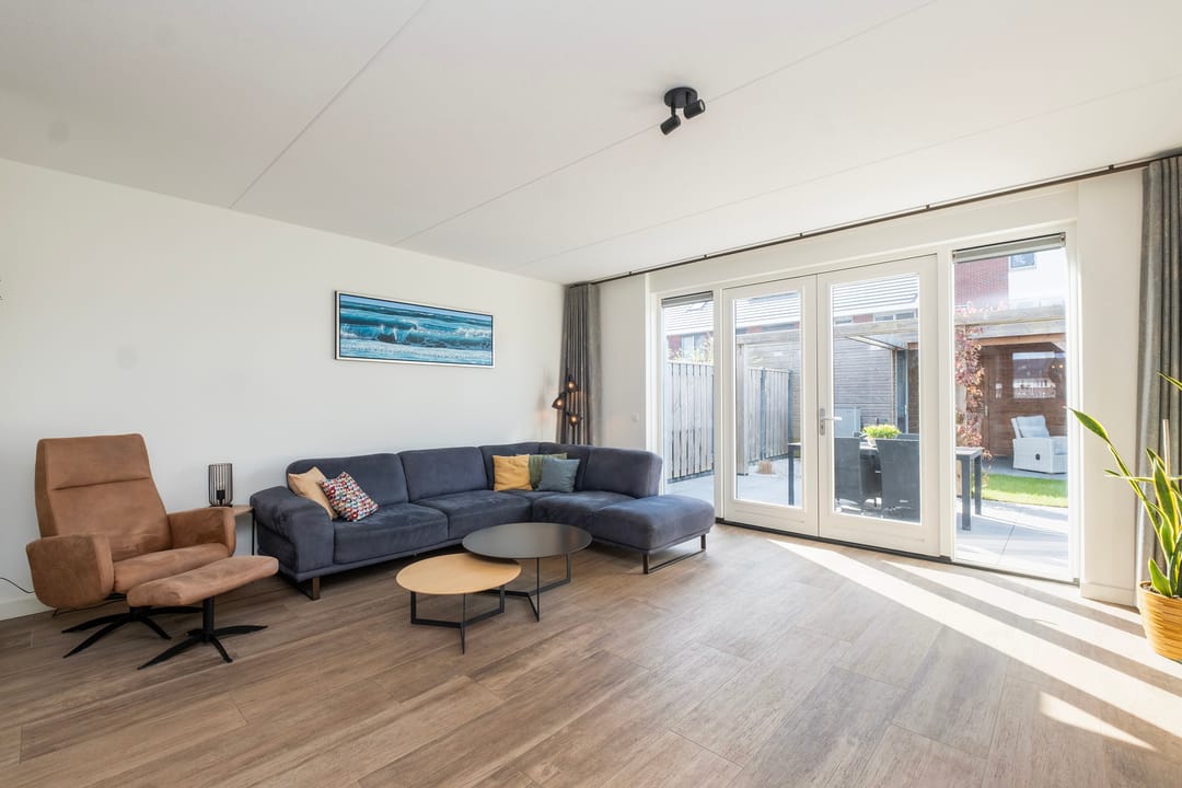 Foto 8 van Het Melkmeisje 2