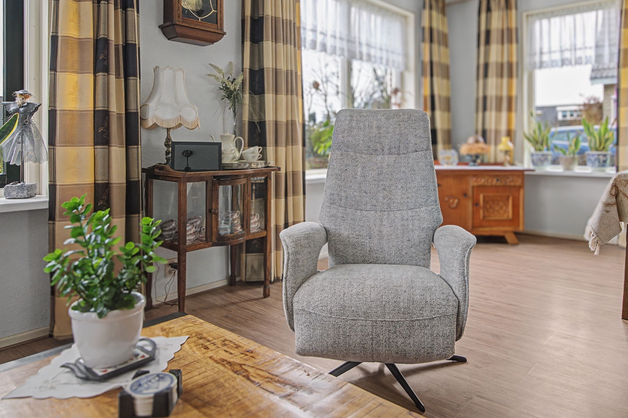 Foto 12 van de Hare 80