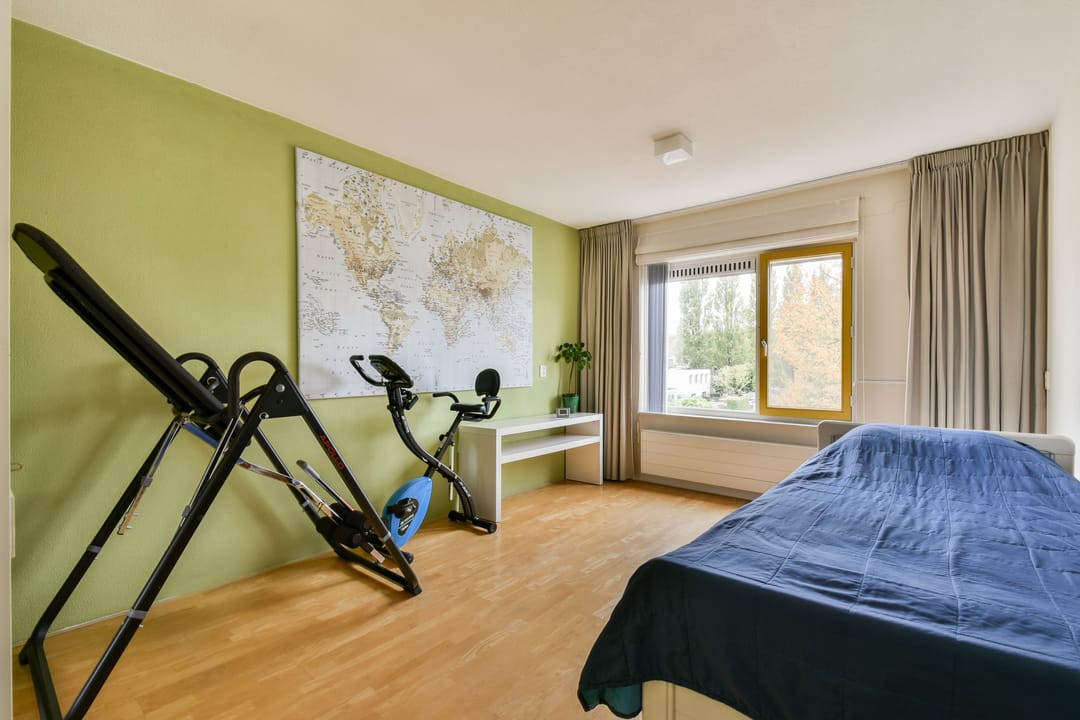 Spacious Family Home with Garage near Vlaardingse Vaart — 23