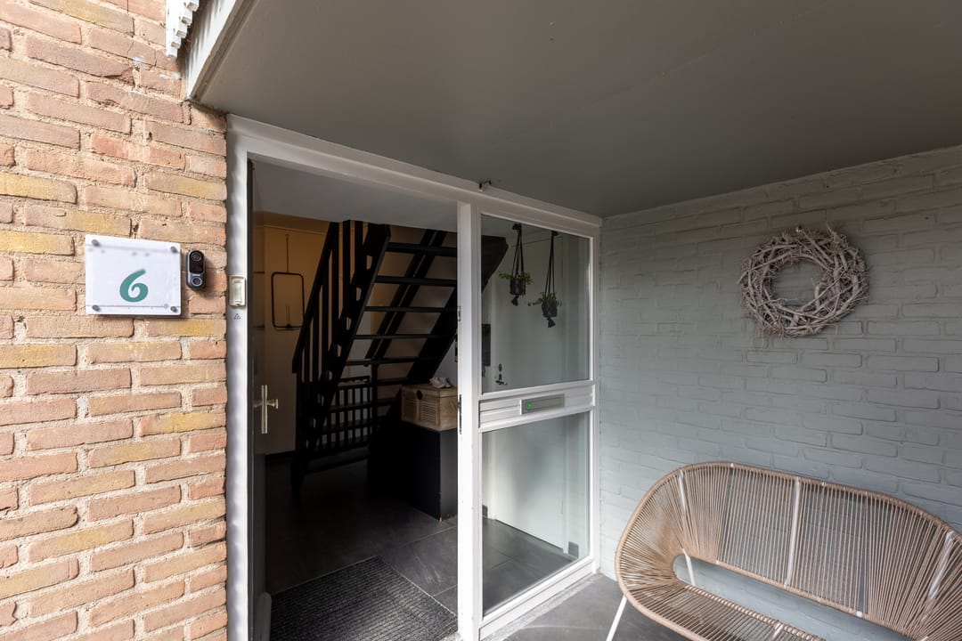 Photo 8 of Surinamestraat 6