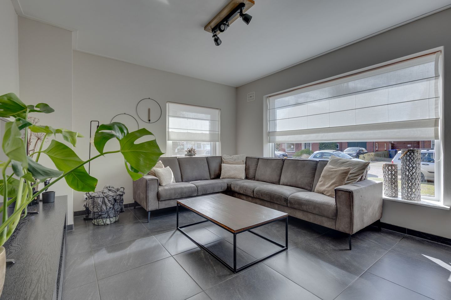 Photo 10 of Surinamestraat 6