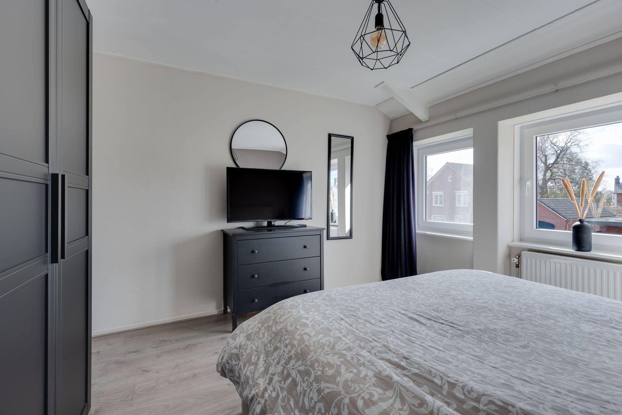 Photo 33 of Surinamestraat 6