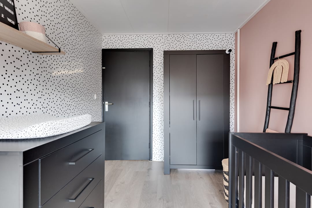 Photo 38 of Surinamestraat 6