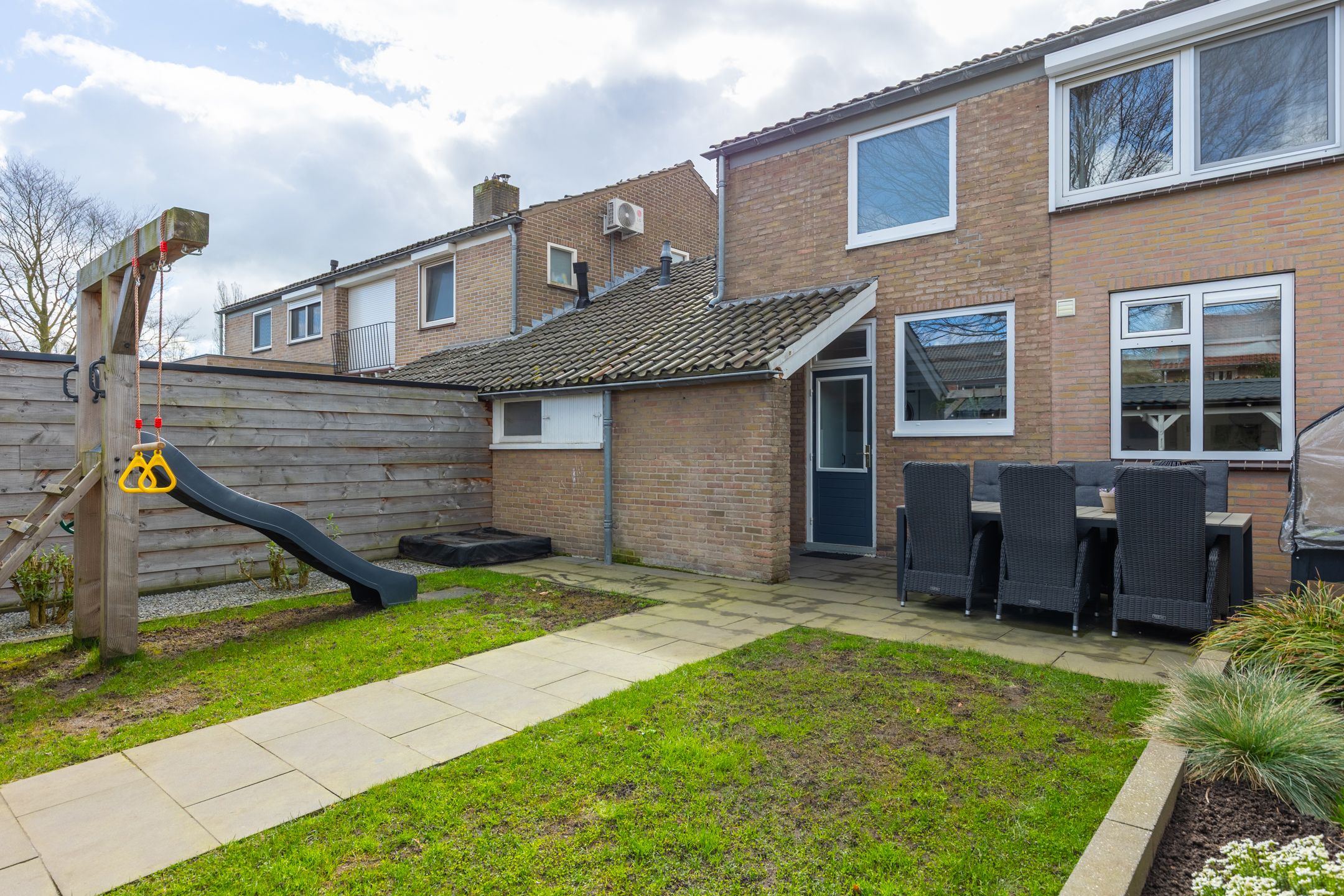 Photo 45 of Surinamestraat 6