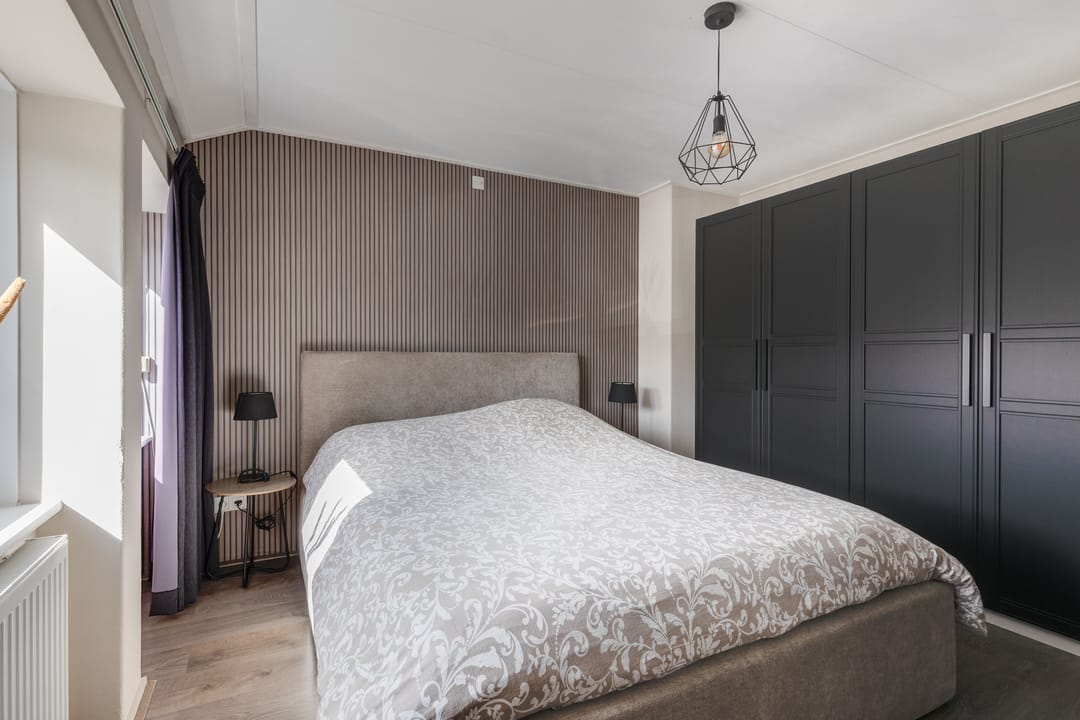 Photo 32 of Surinamestraat 6