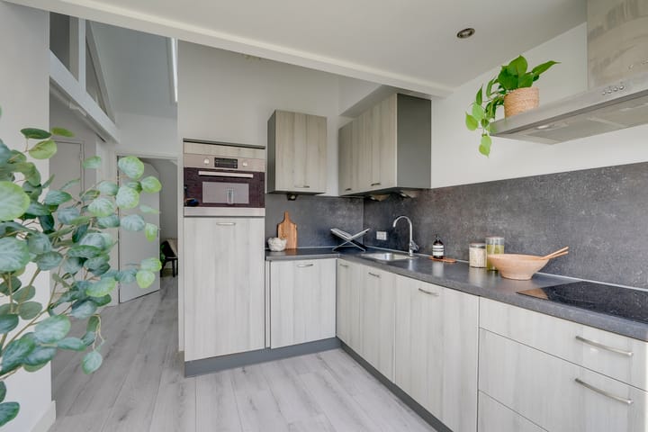 Photo 3 of Oudenoord 345-A