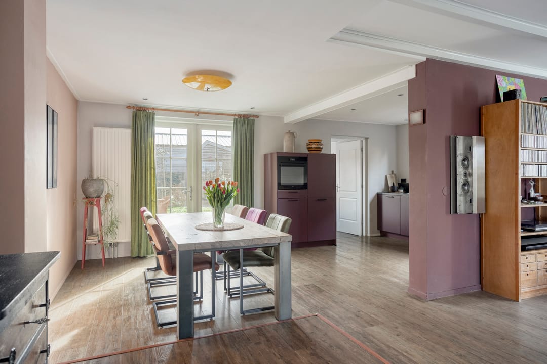 Photo 17 of Spoorstraat 9