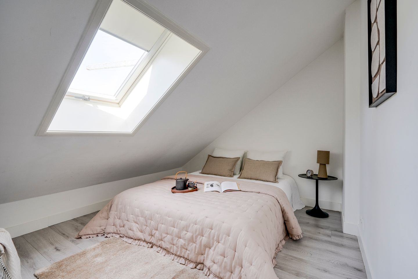 Move-in ready loft with roof terrace and character in top Utrecht location — 31