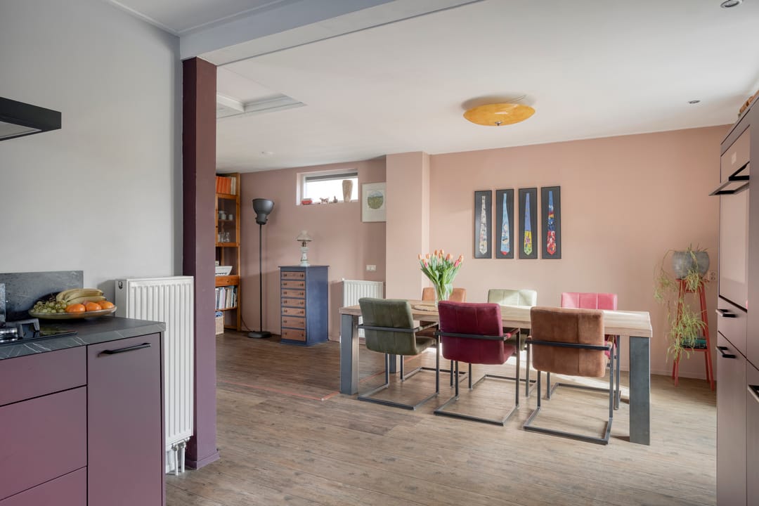 Photo 23 of Spoorstraat 9