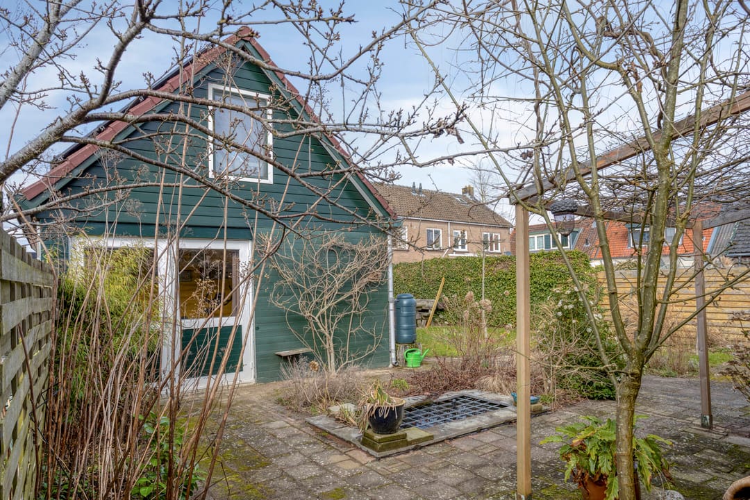 Photo 43 of Spoorstraat 9