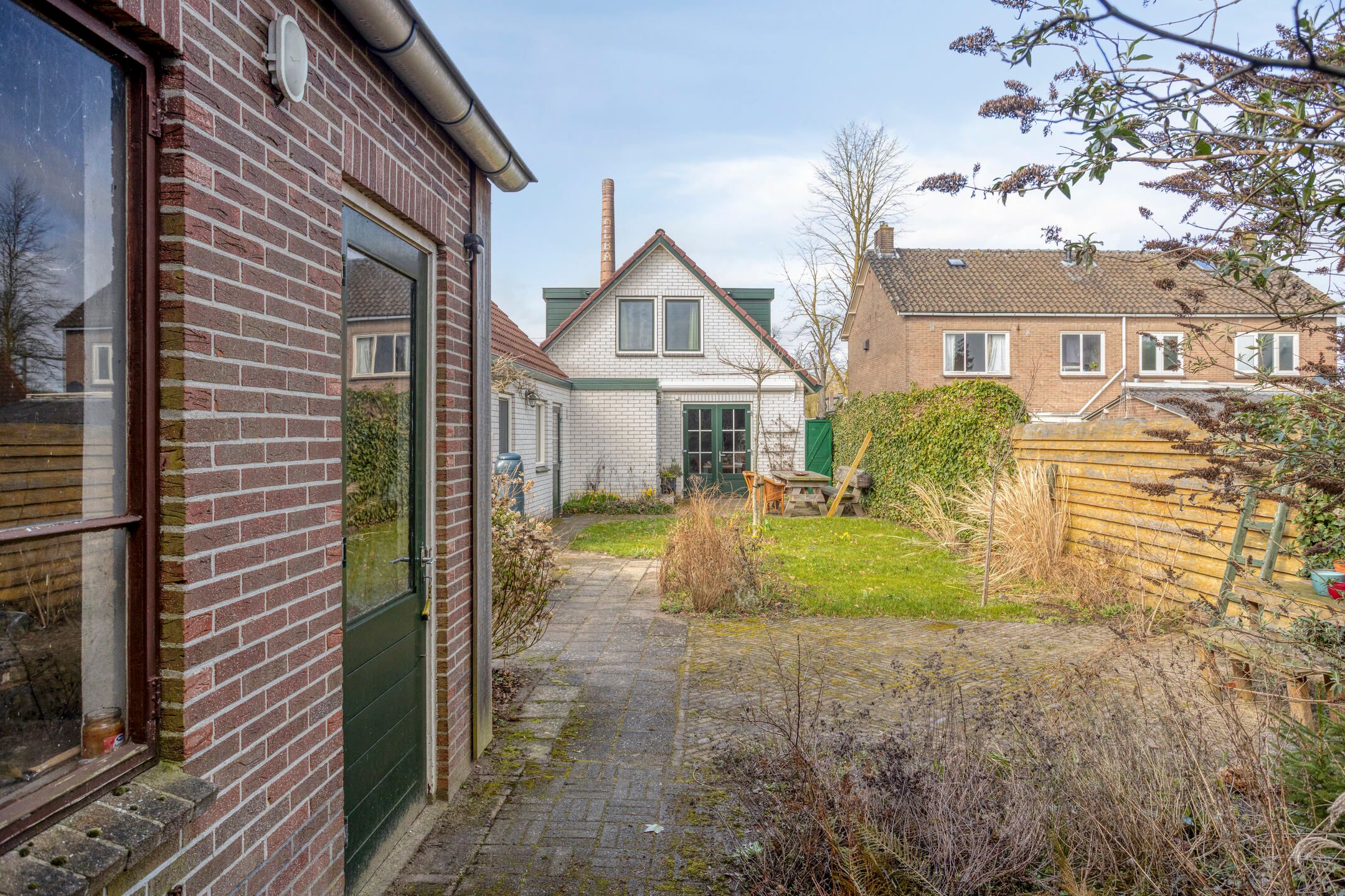 Photo 45 of Spoorstraat 9