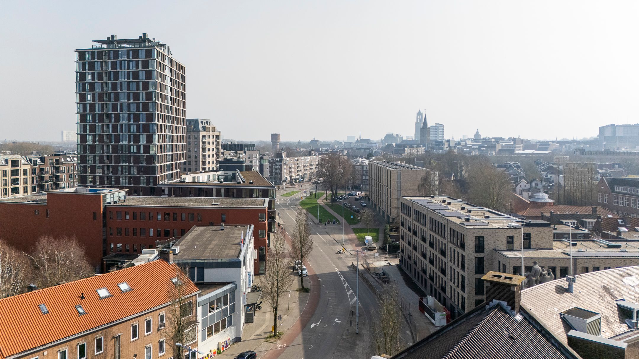 Move-in ready loft with roof terrace and character in top Utrecht location — 42