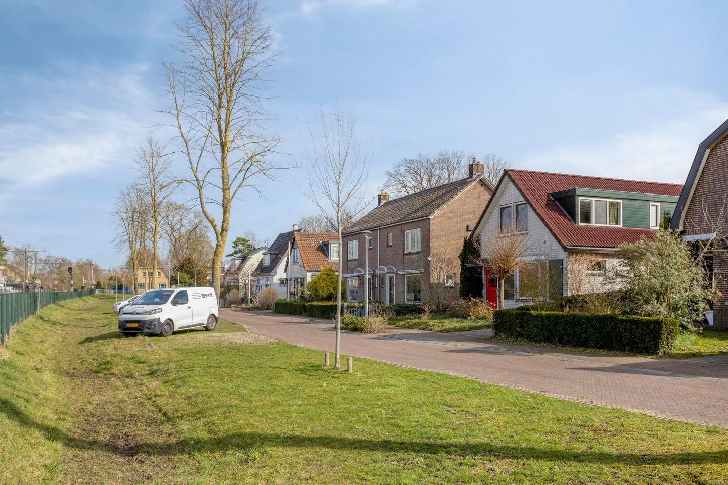 Photo 49 of Spoorstraat 9