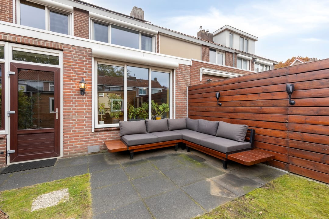 Move-in ready family home with solar panels and west-facing garden in Tilburg — 31