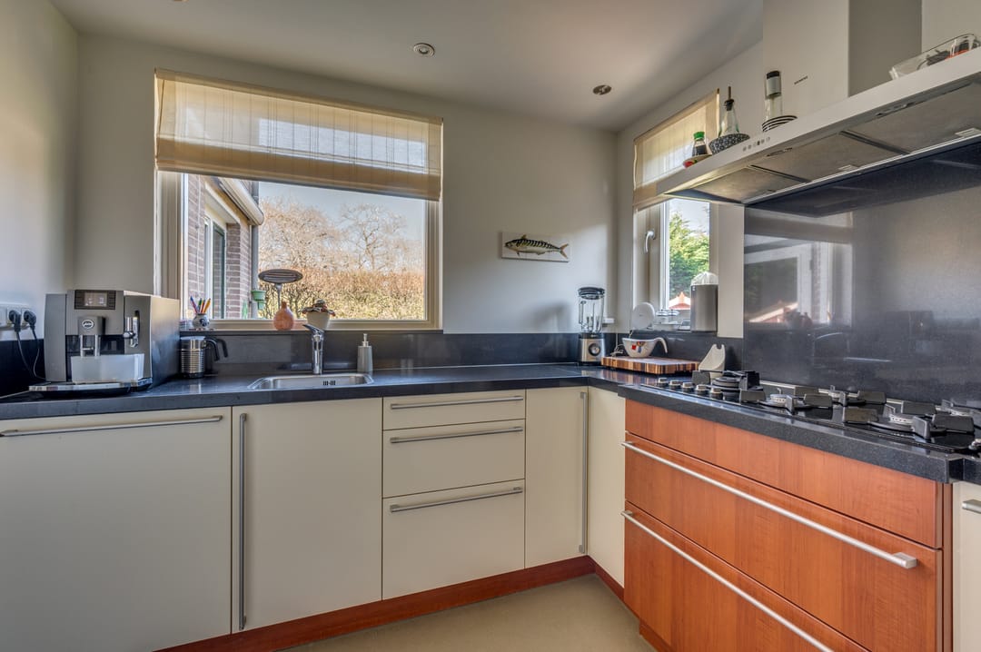 Spacious linked detached home with 4 bedrooms and large garden in Venlo 't Ven — 16