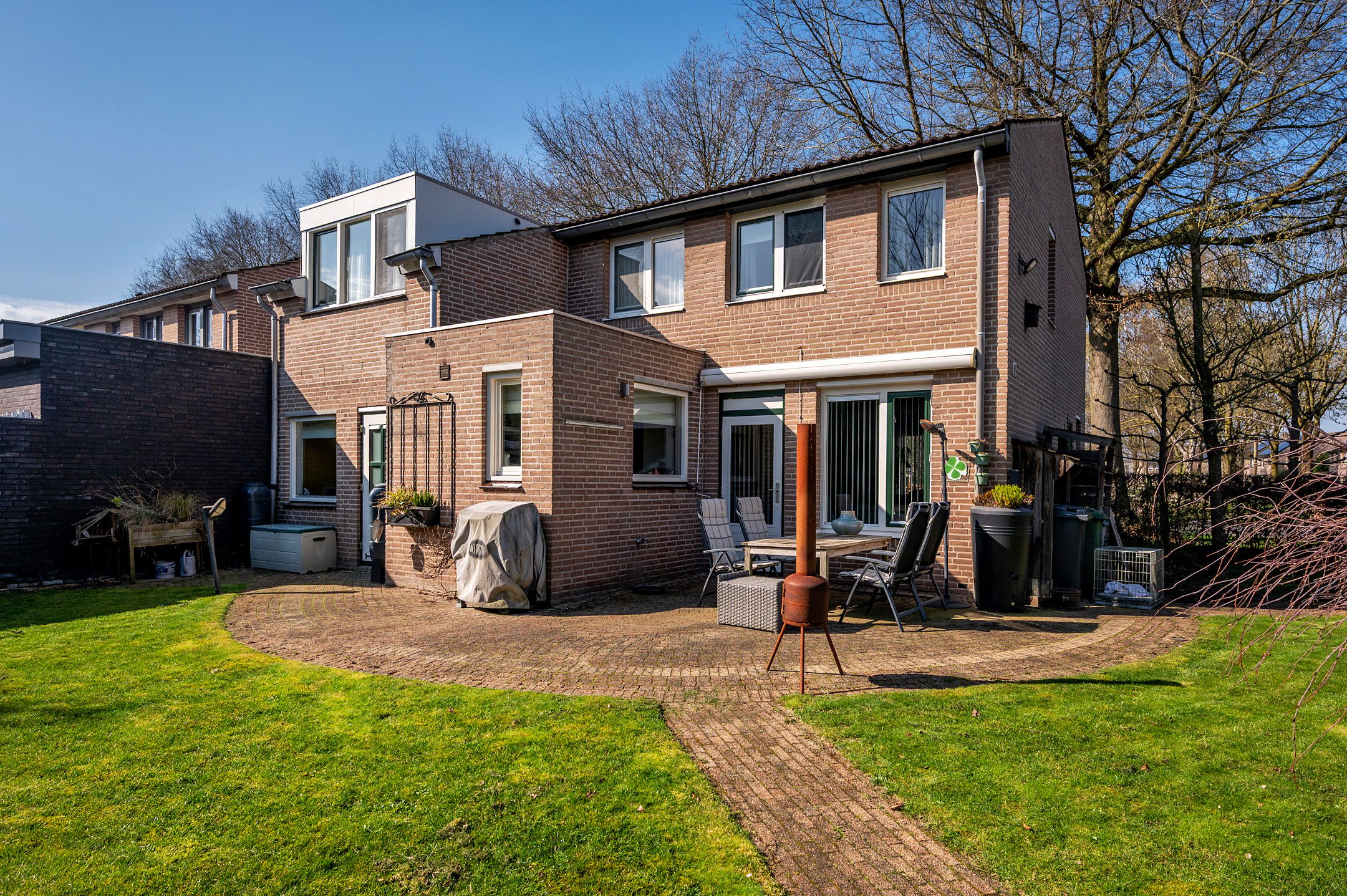 Spacious linked detached home with 4 bedrooms and large garden in Venlo 't Ven — 36