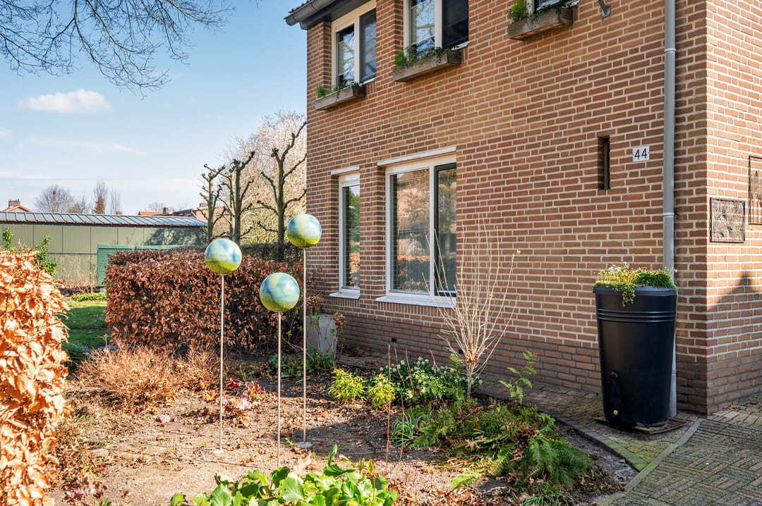 Spacious linked detached home with 4 bedrooms and large garden in Venlo 't Ven — 43