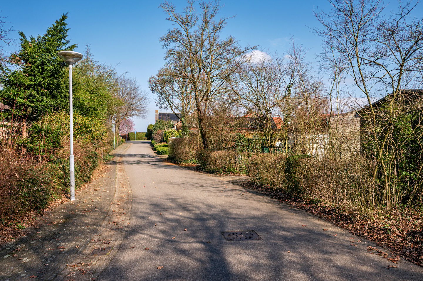 Spacious linked detached home with 4 bedrooms and large garden in Venlo 't Ven — 49