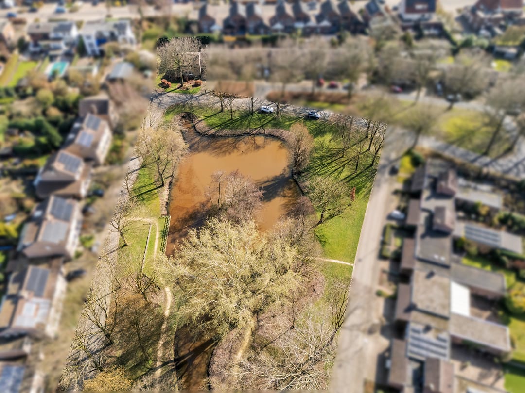 Spacious linked detached home with 4 bedrooms and large garden in Venlo 't Ven — 52
